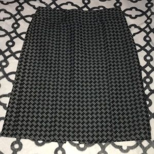 ANN TAYLOR Zipper Up Skirt
